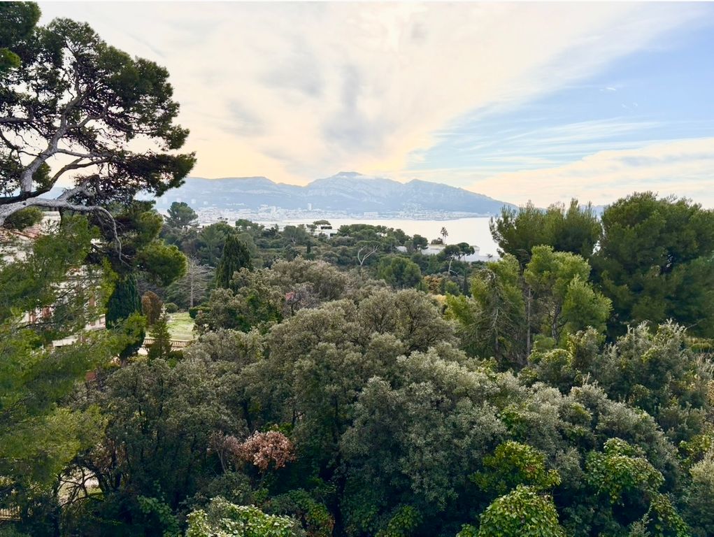 Property photo 2 of 2