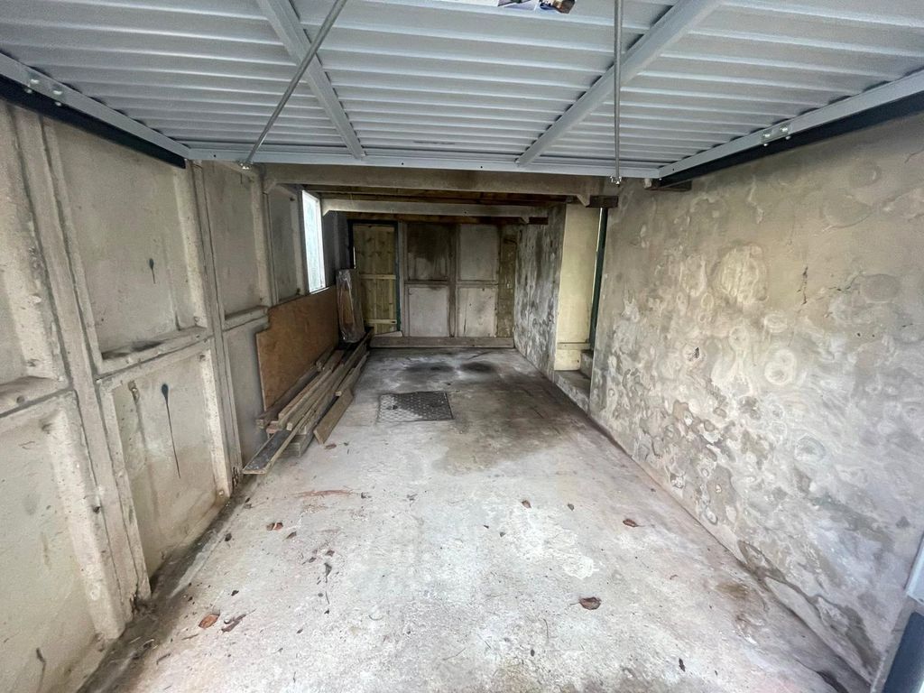 Property photo 2 of 2 Picture No. 01