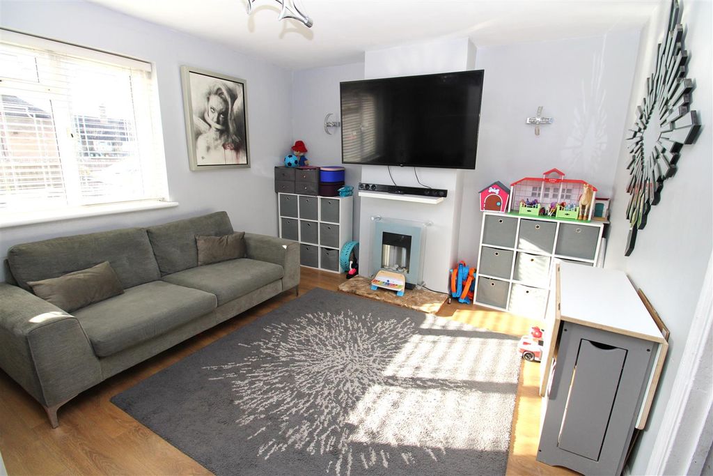 Property photo 3 of 13 Img_2782.Jpg