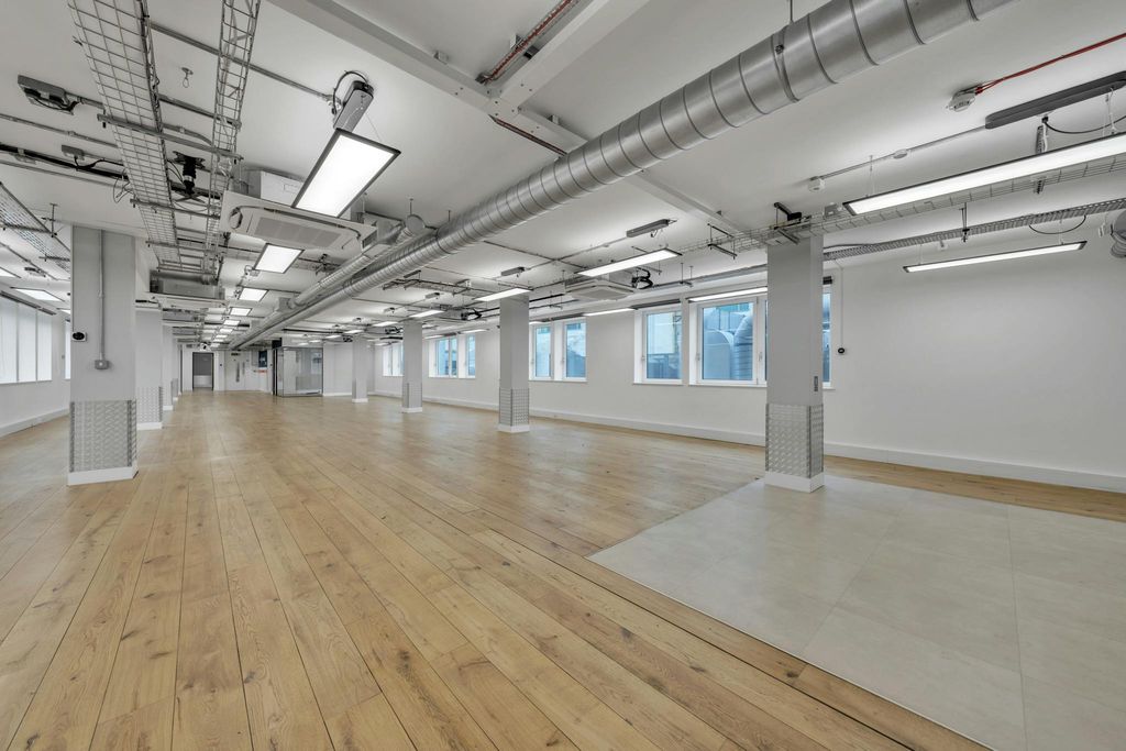 Property photo 3 of 9 Dsc05344.Jpg