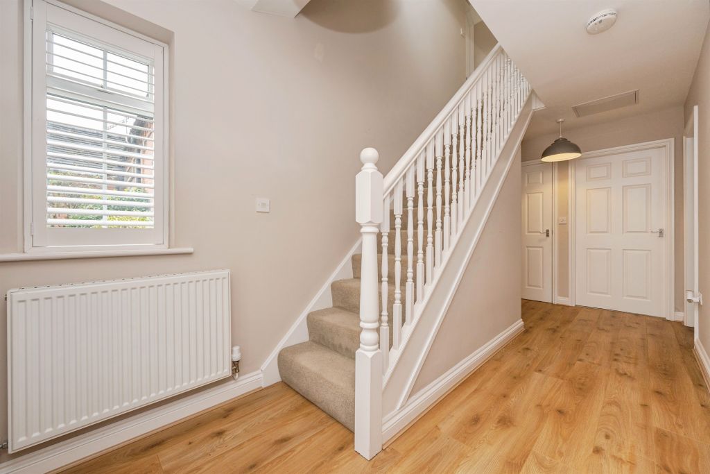 Property photo 3 of 23