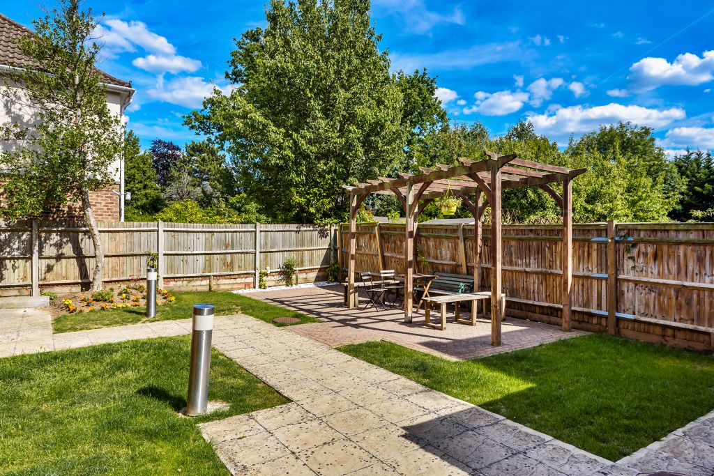 Property photo 3 of 12