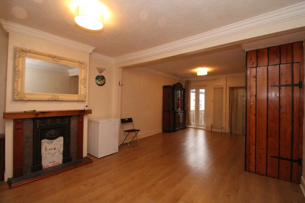 Property photo 2 of 10 Img_6825