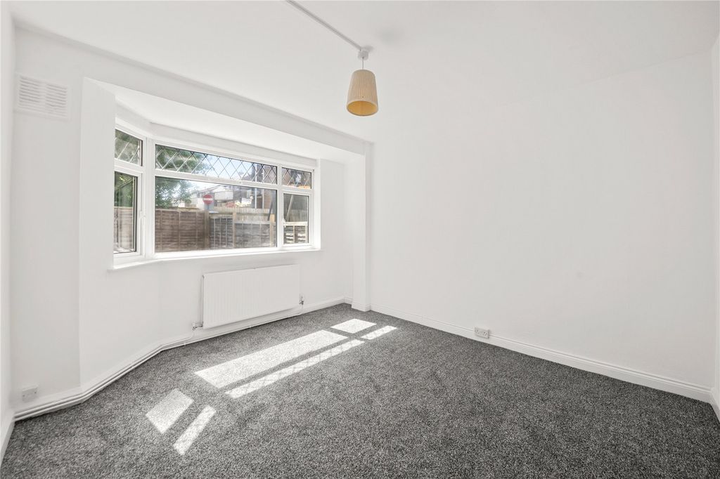 Property photo 2 of 9 Picture No. 02