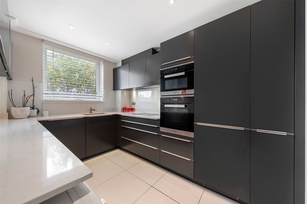 Property photo 2 of 15 Kitchen