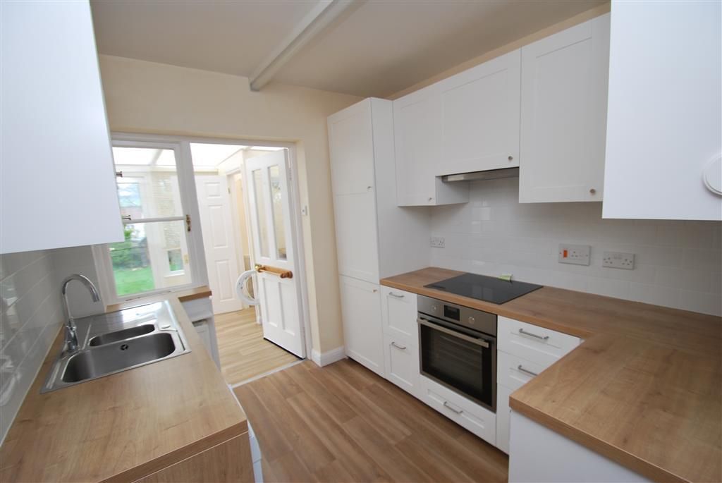 Property photo 2 of 12 Kitchen