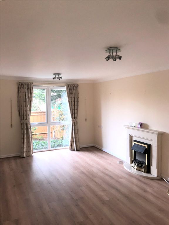 Property photo 2 of 9 Reception