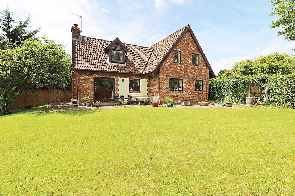 Property photo 3 of 34 Rear Garden