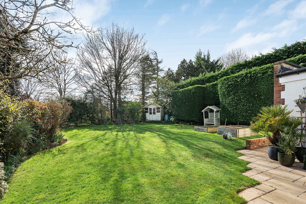 Additional image 28 of 4 bed detached house for saleGeorges Wood Road, Brookmans Park, Hatfield AL9