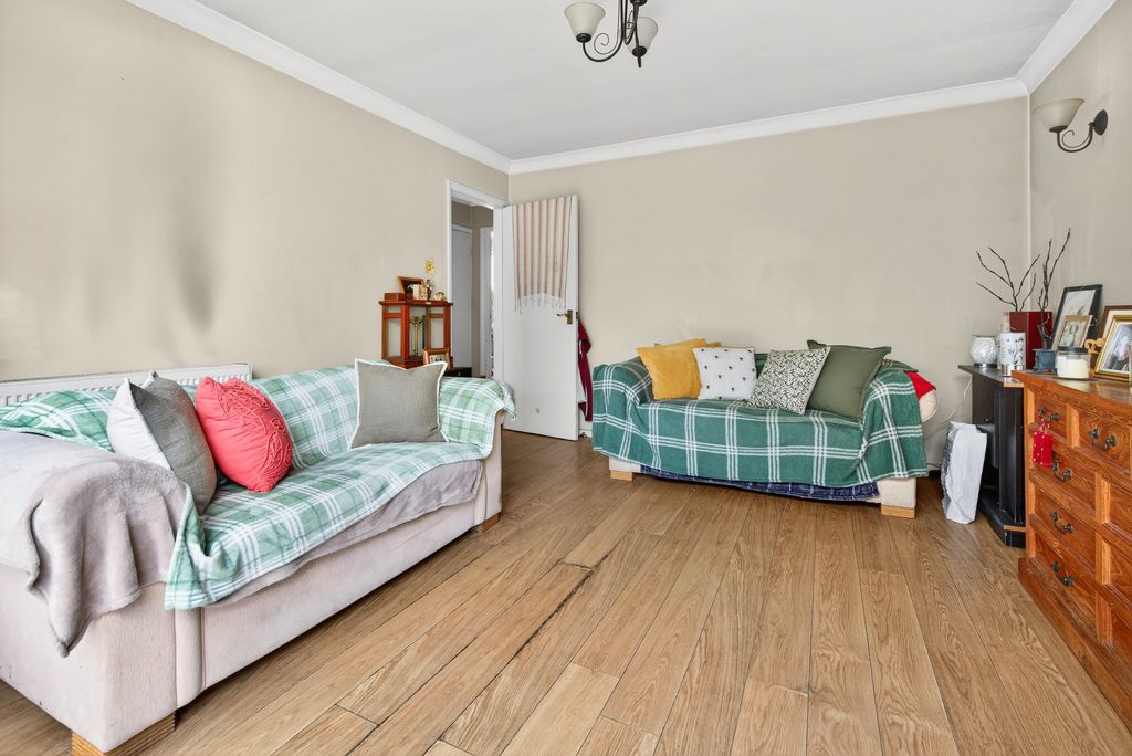 Property photo 3 of 9