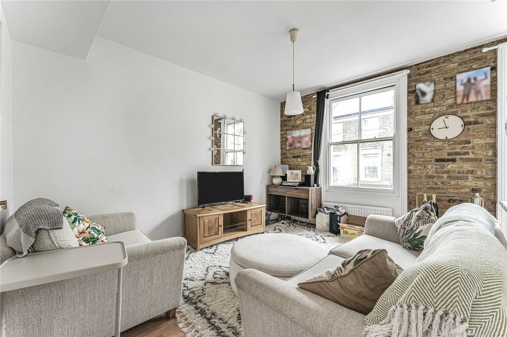 Property photo 1 of 11 Open Plan Living
