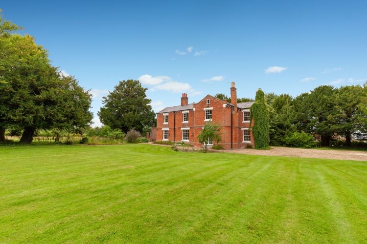 Property photo 1 of 13 229086