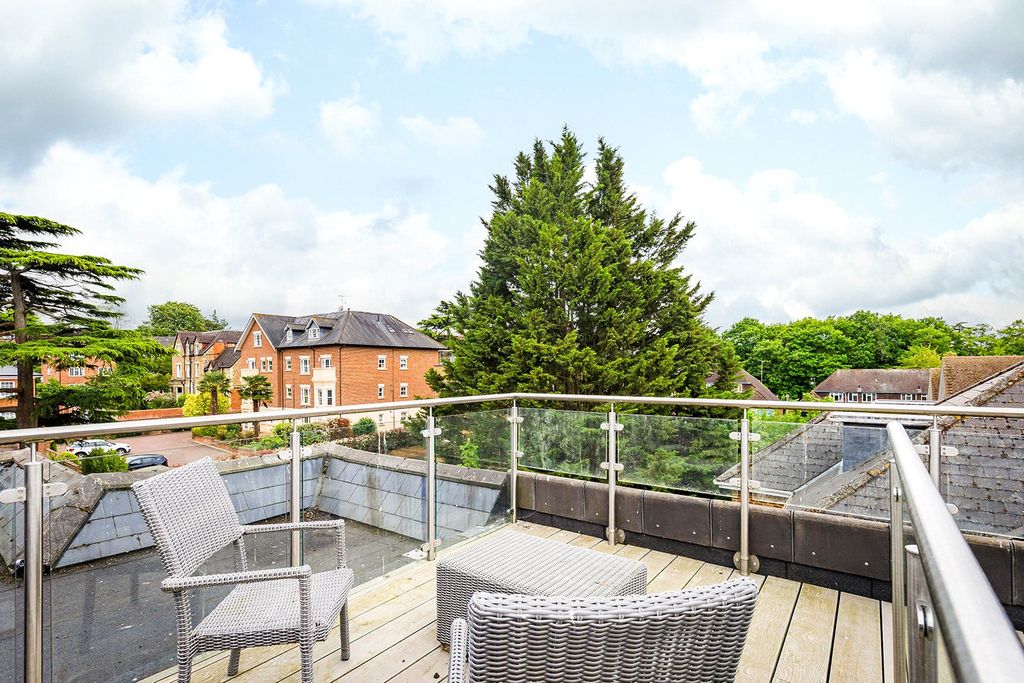 Additional image 19 of 3 bed flat for saleEpsom Road, Guildford, Surrey GU1