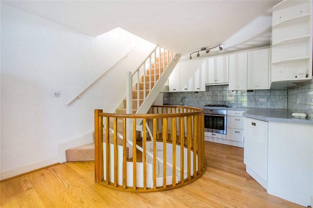 Property photo 3 of 5