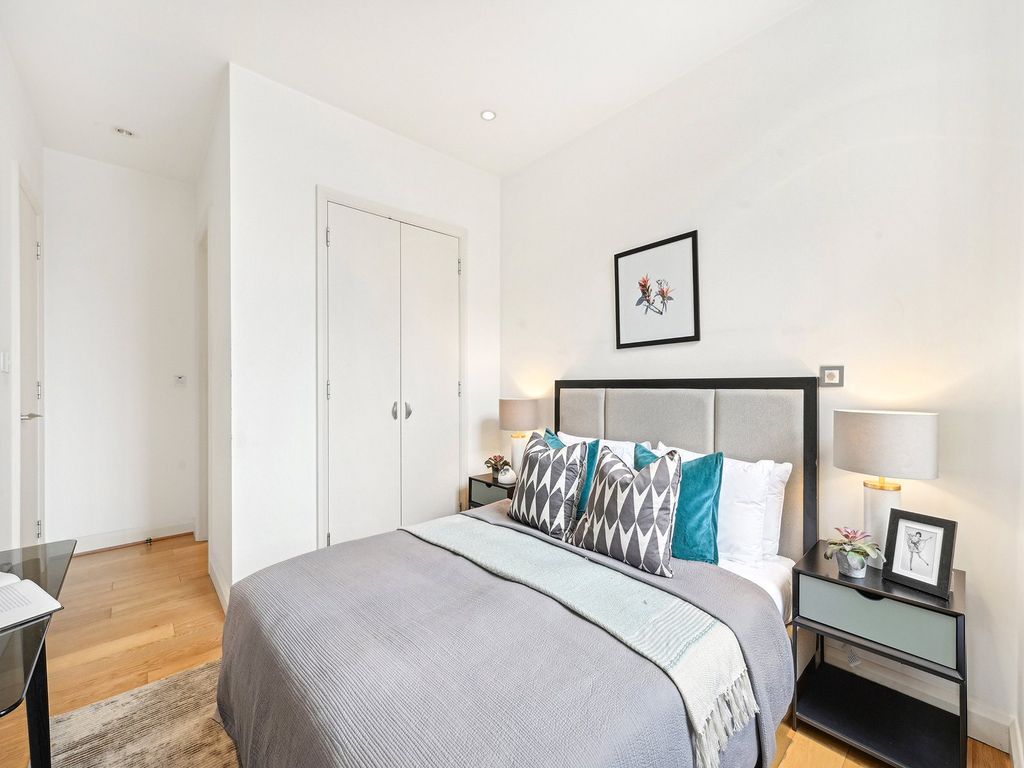 Property photo 3 of 15 Wellington Street