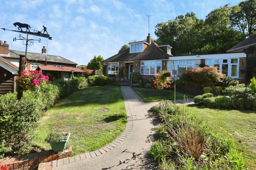 Property photo 1 of 28
