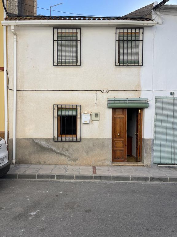 Property photo 1 of 35