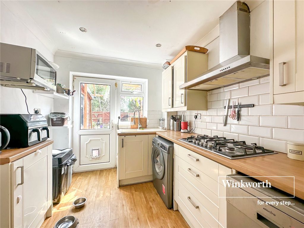 Property photo 2 of 11 Picture No. 08