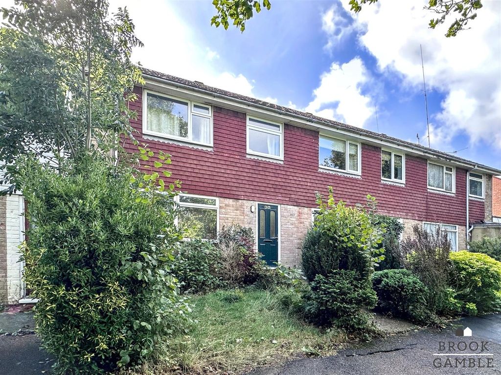 Property photo 1 of 16 01323 438506