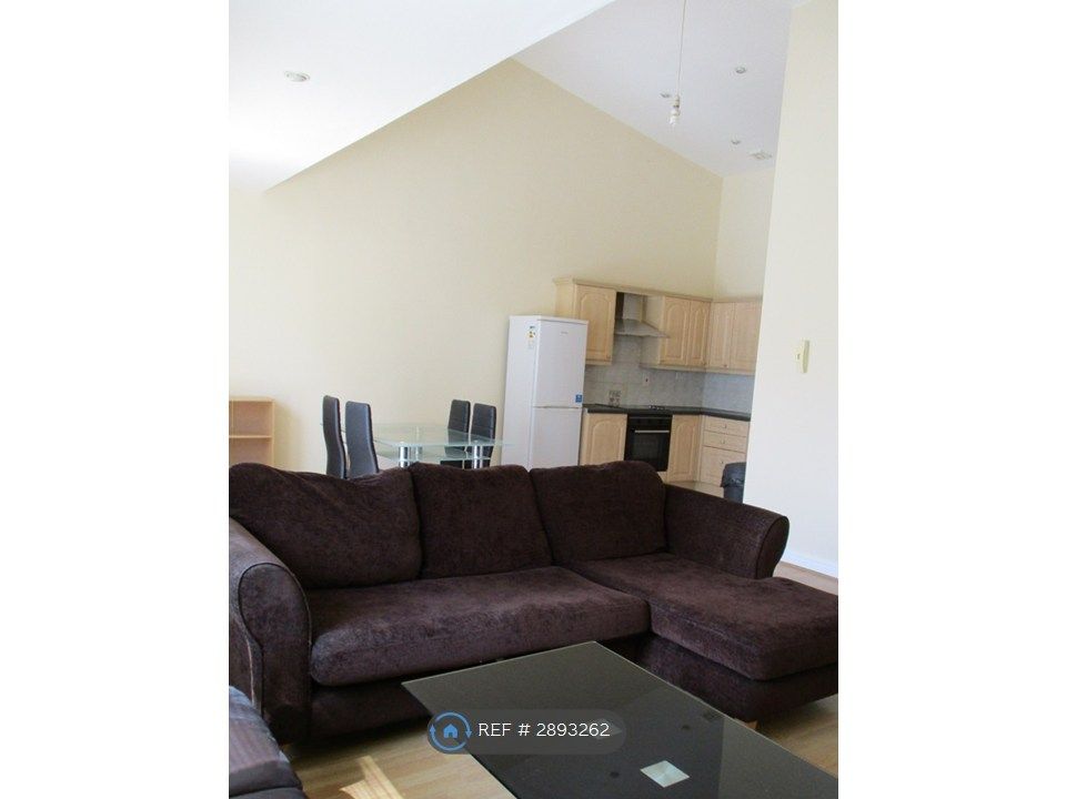 Property photo 2 of 6 Lounge Diner