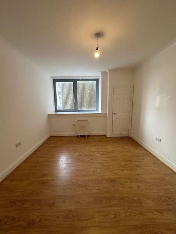 Property photo 3 of 5 Img_7523