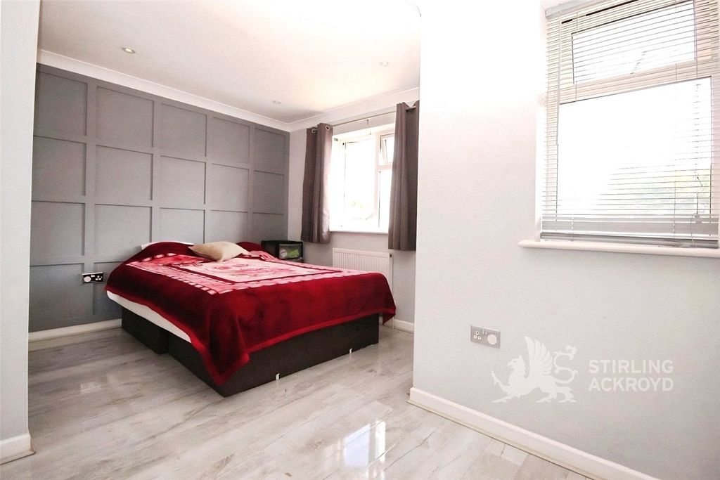 Property photo 3 of 12 Bedroom