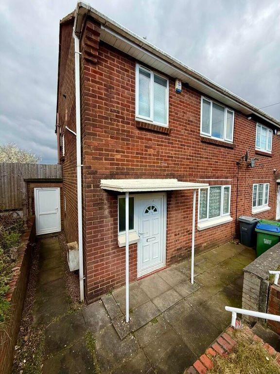 Property photo 2 of 11