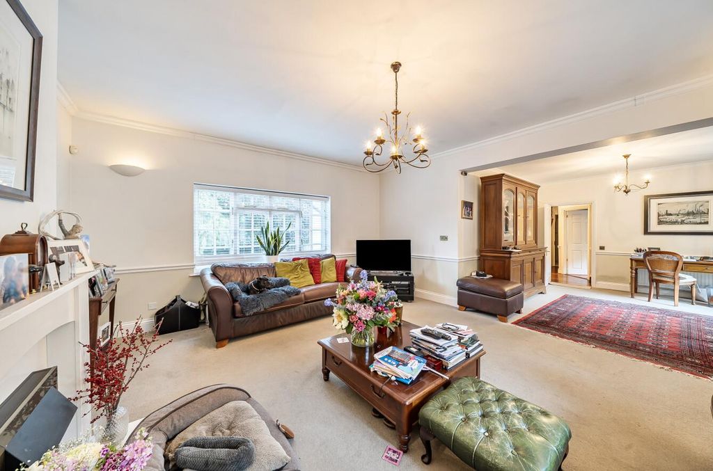 Property photo 3 of 18 Davidson Frost-Wellings, Dfw, Old Watford Road, Re