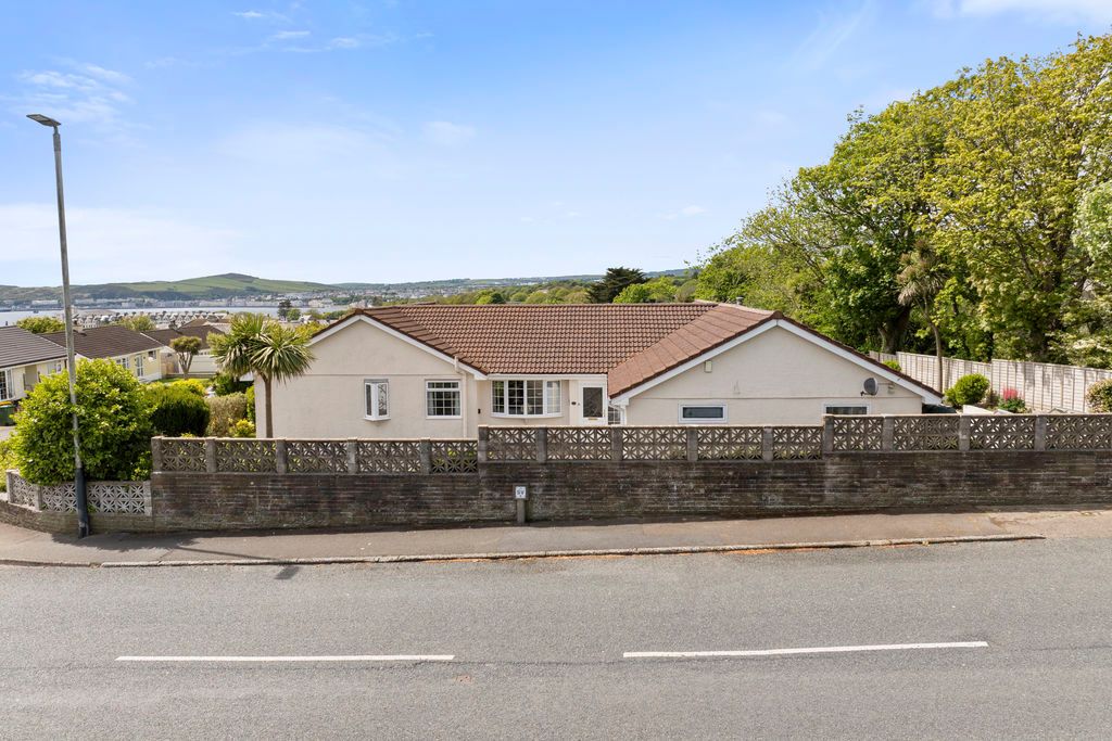 Property photo 1 of 36 11 The Kirkway