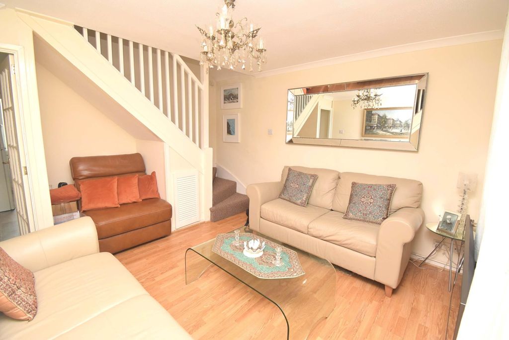 Property photo 3 of 7 Image