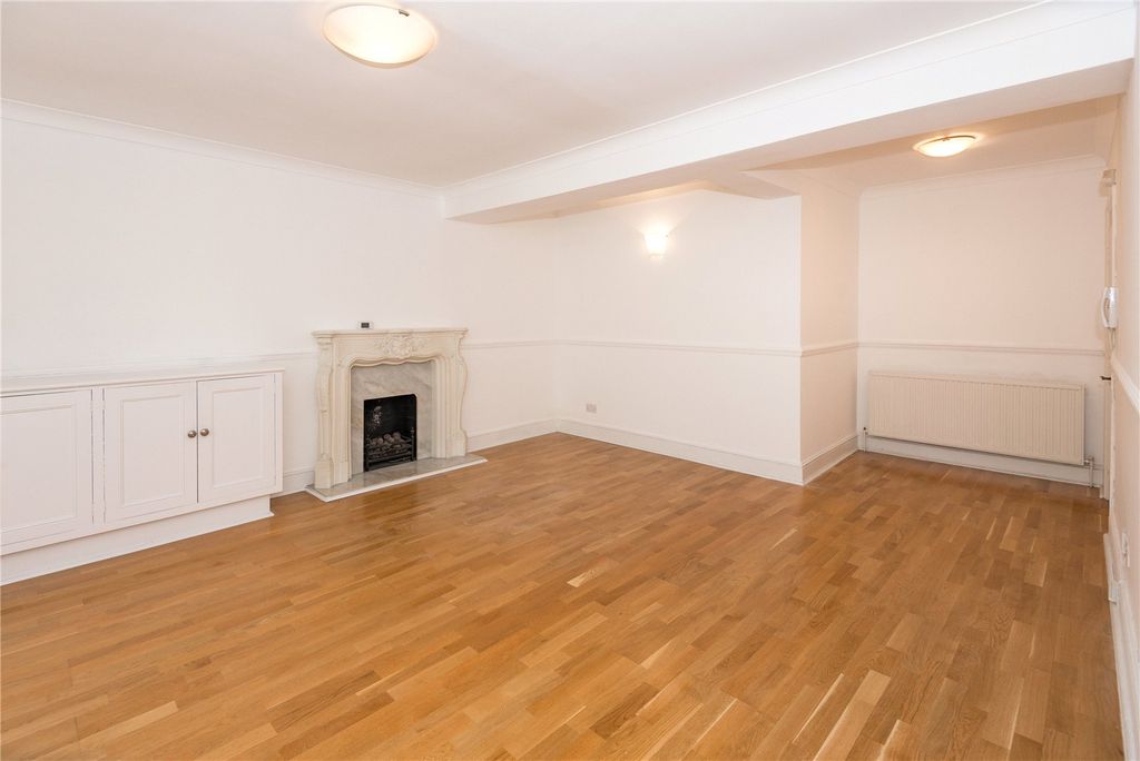 Property photo 1 of 11 Picture No. 01