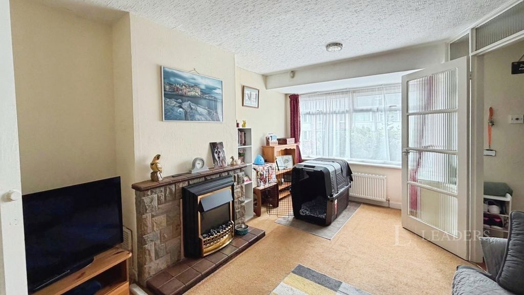 Property photo 3 of 16 Pbox-Img.Jpg