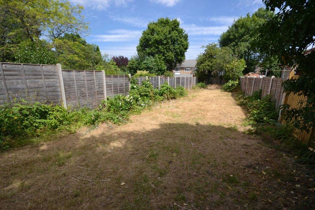 Property photo 2 of 10