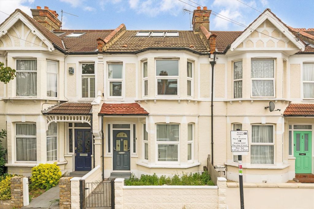 Property photo 1 of 11