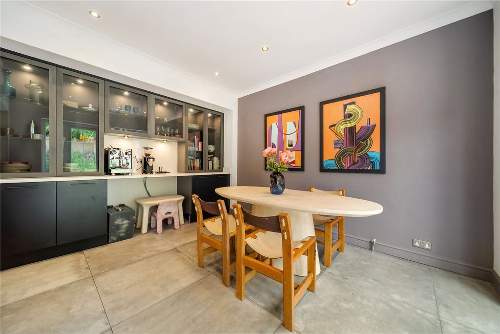 Property photo 2 of 17 Kitchen Diner
