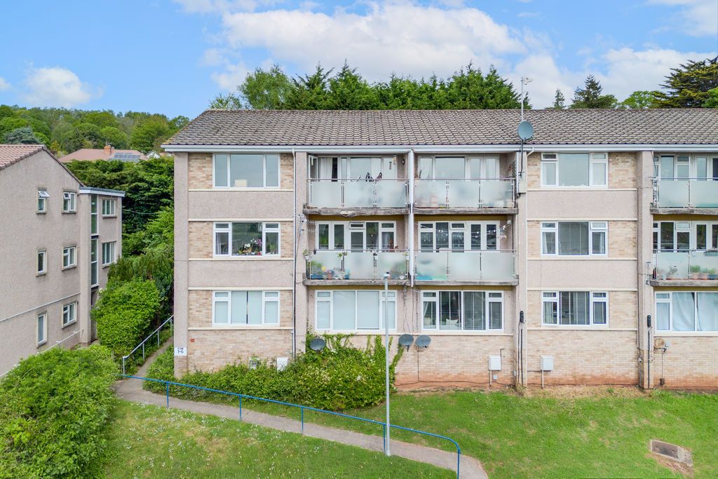 Property photo 1 of 11 Photo 16