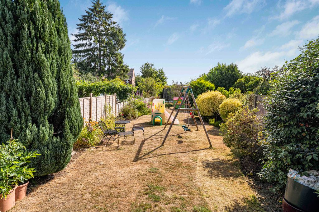 Property photo 3 of 18 Garden