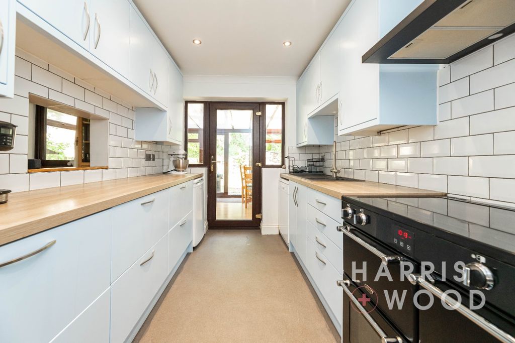 Property photo 2 of 31 4282733