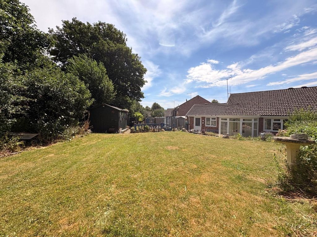 Property photo 2 of 25 Picture No. 04
