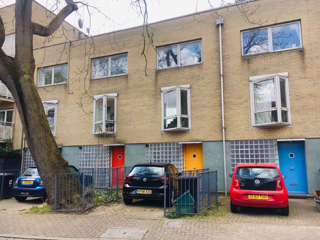 Property photo 3 of 24