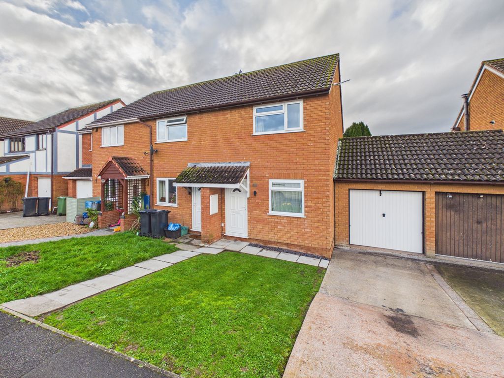 Property photo 1 of 11 Front