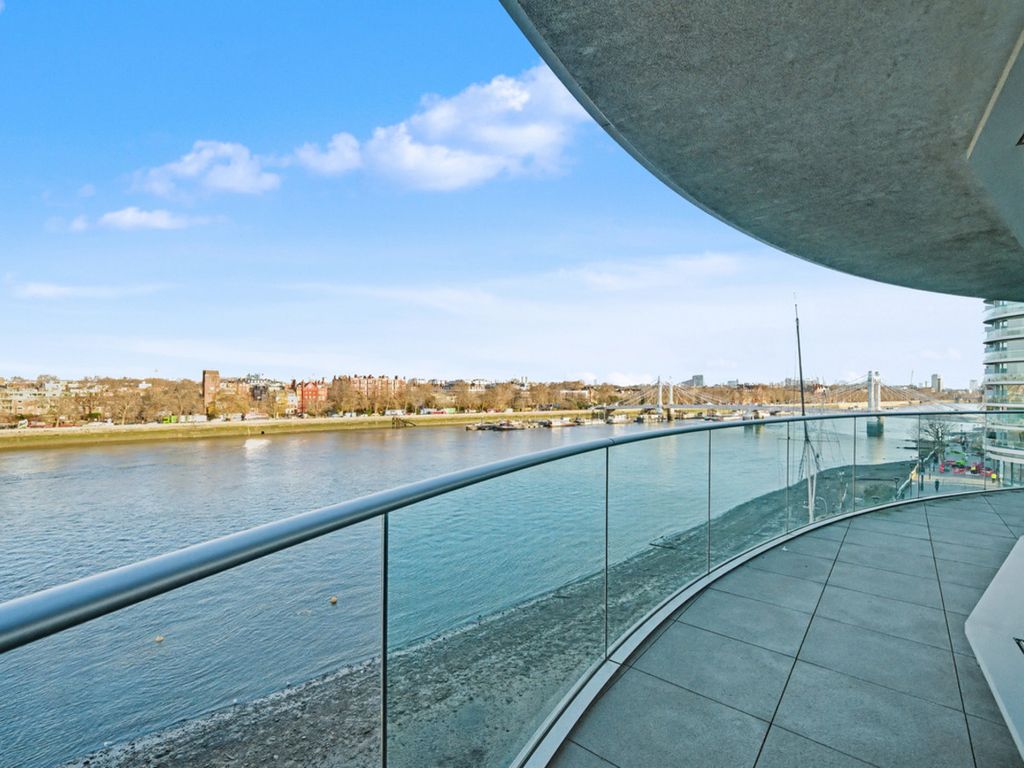 Property photo 2 of 23