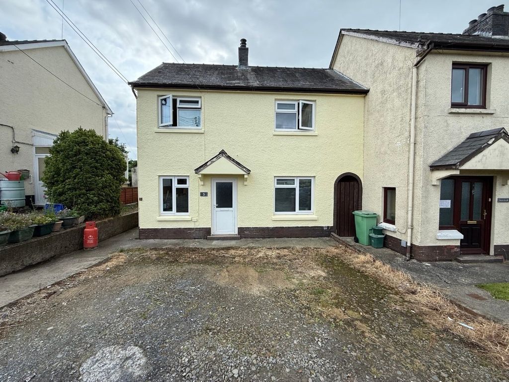 Property photo 2 of 22