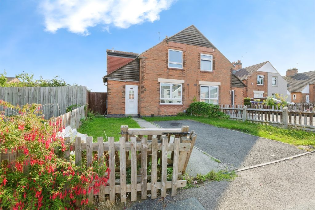 Property photo 1 of 17