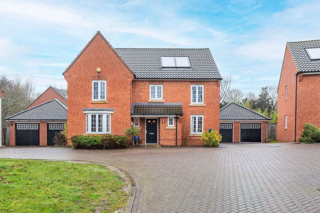 Property photo 1 of 25