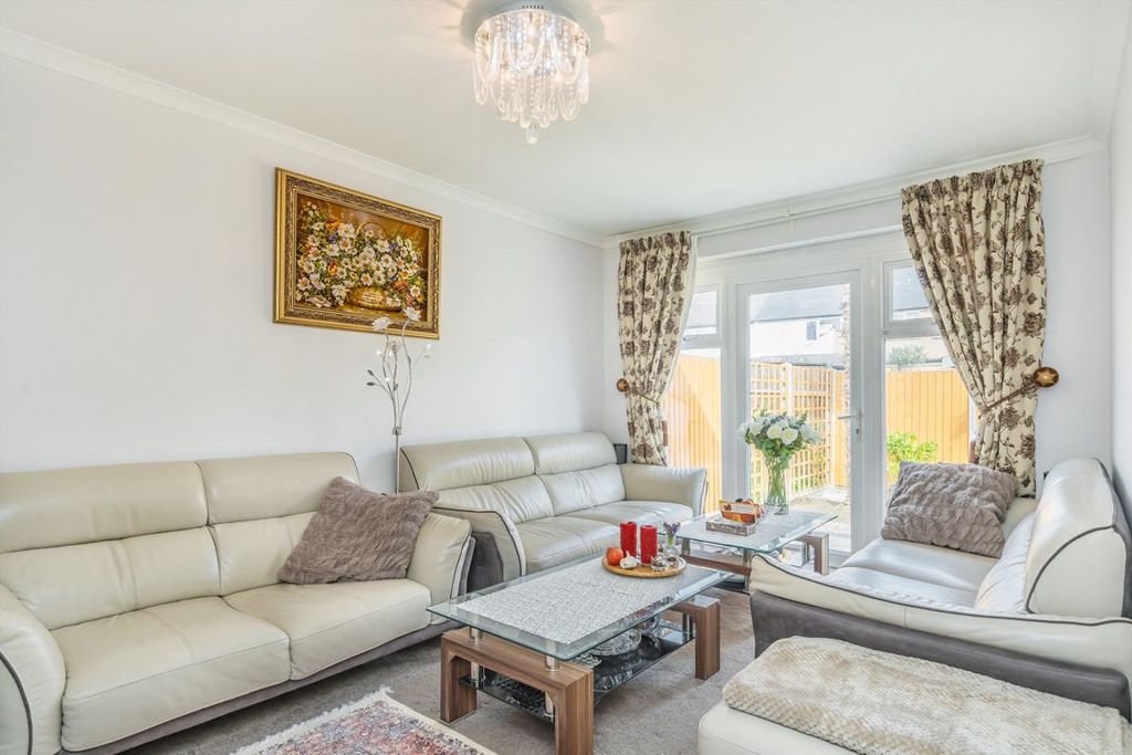 Property photo 3 of 6