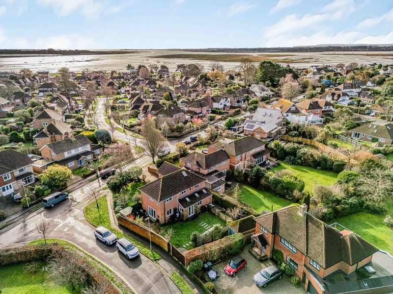 Property photo 1 of 34 Photo 18