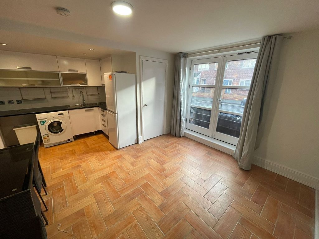 Property photo 3 of 6 Picture No. 05