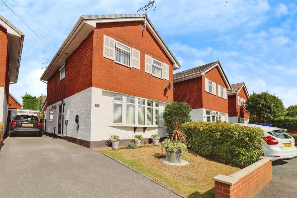 Property photo 1 of 37