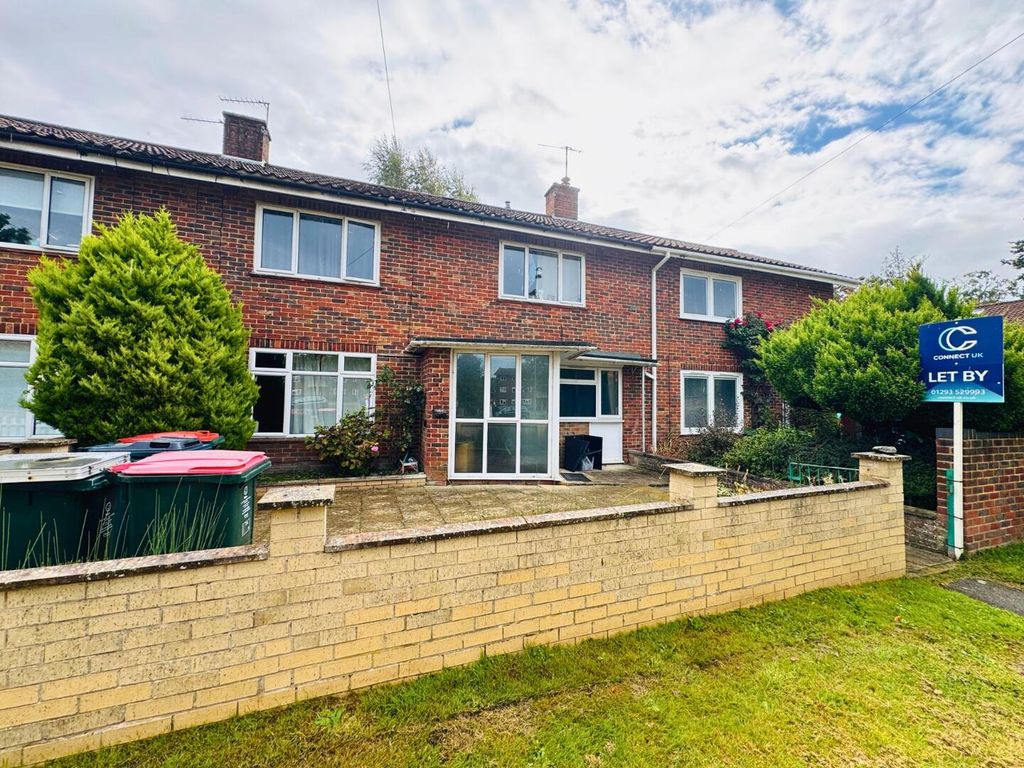 Property photo 1 of 14 Front (Exterior)